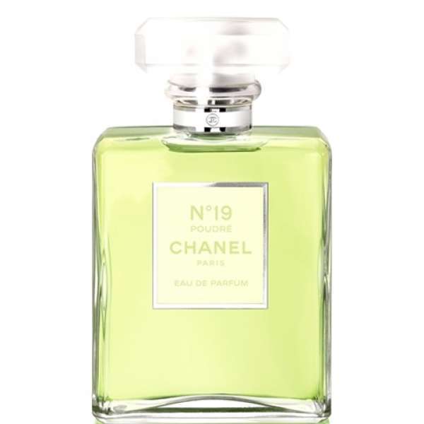 Chanel N°19 Poudré